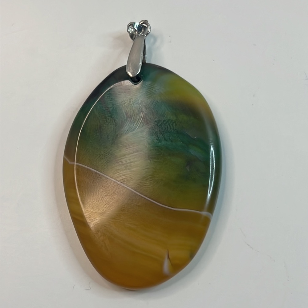 Vintage Natural Polished Banded Scottish Agate Oval Pendant